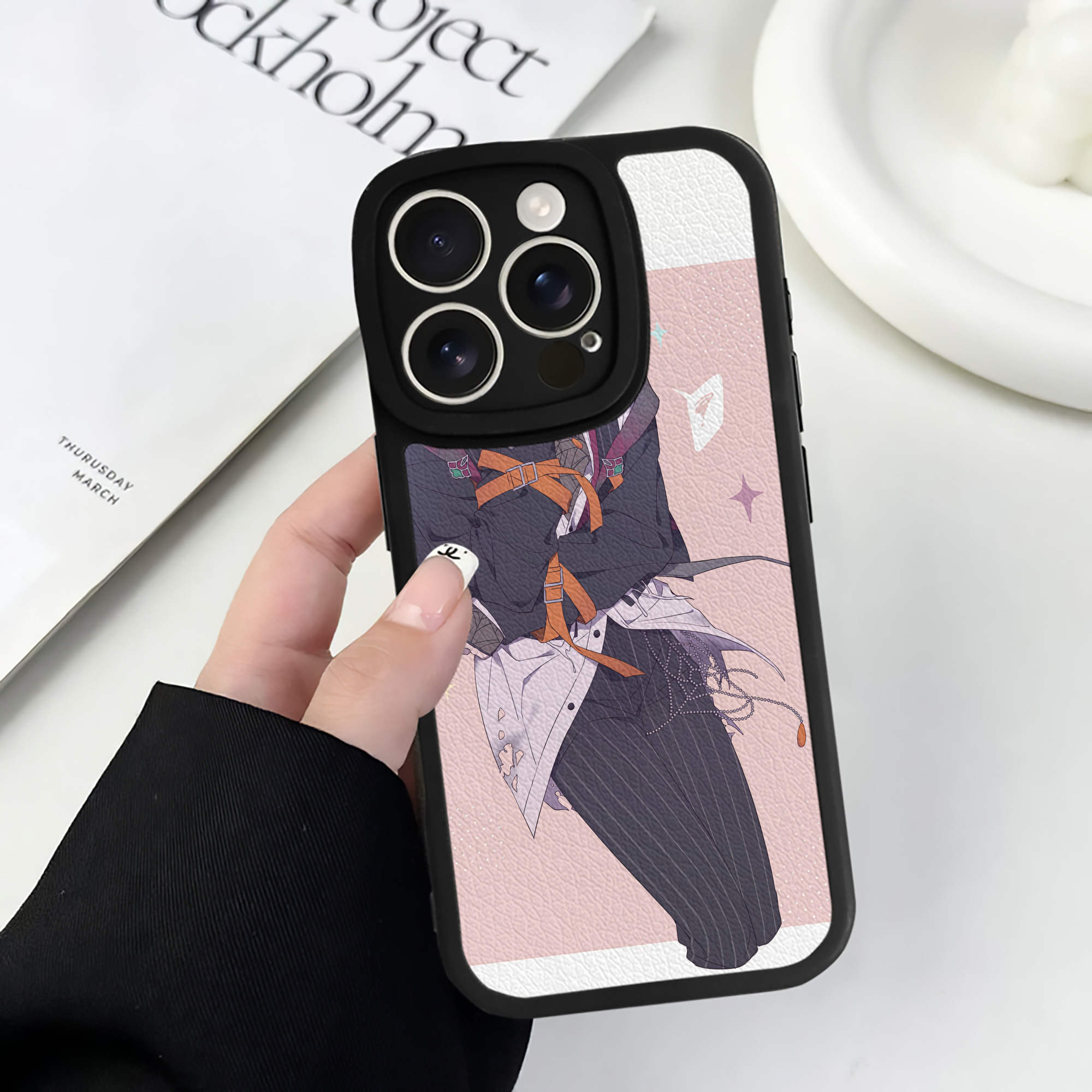 （画像用） 文豪ストレイドッグス Bungo Stray Dogs 【iPhone 16シリーズ対応】シリコンスマホケース（レザー調） 材質：シリコン